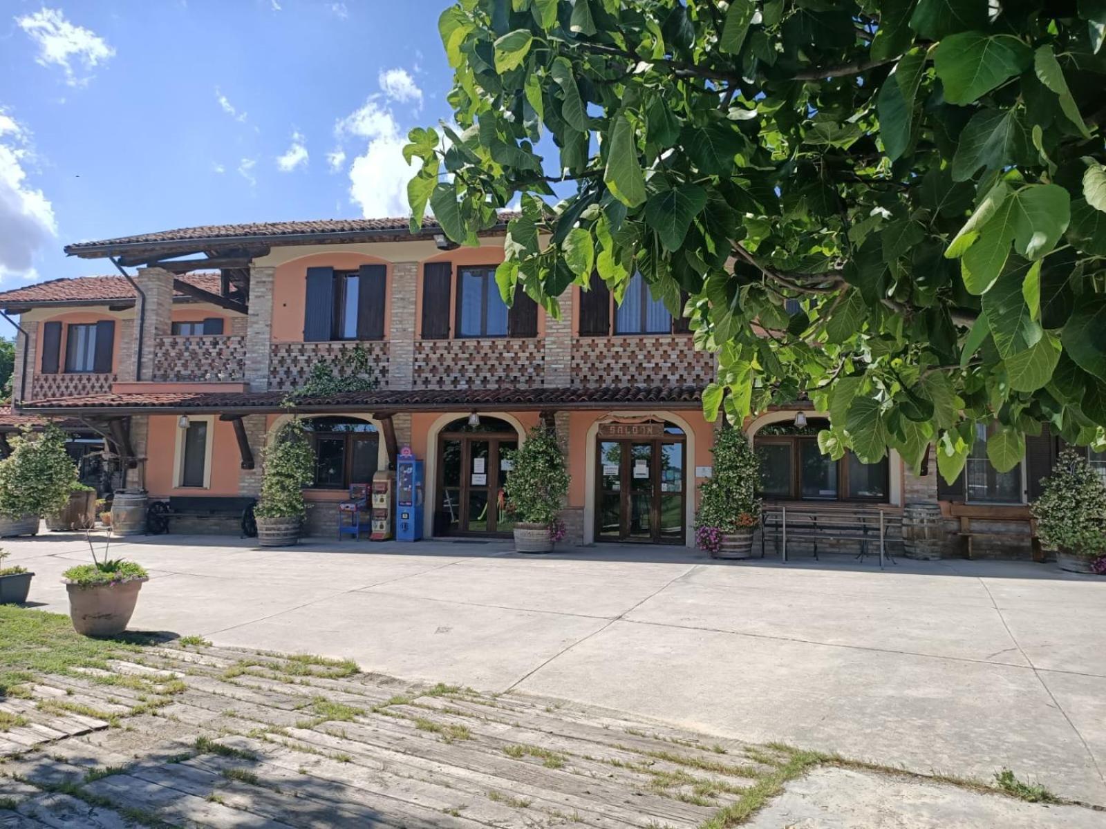 Agriturismo Vecchio Torchio Villa Canelli Bagian luar foto